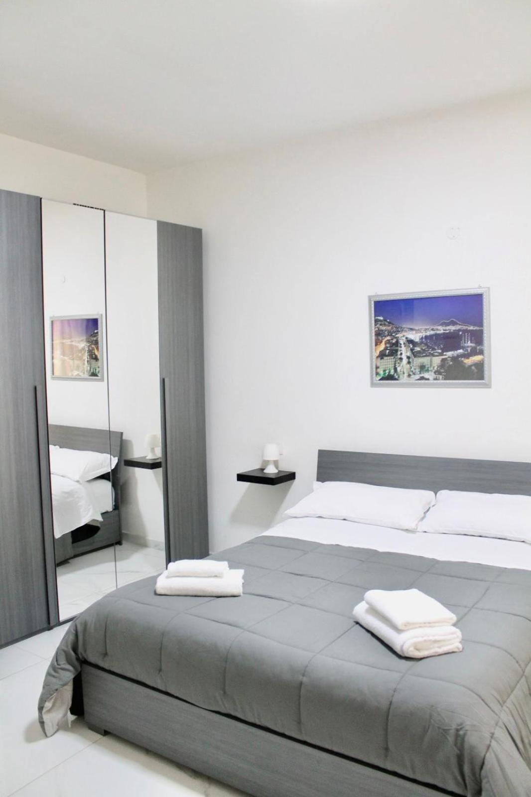 B&B Central Rooms 137 Neapol Exteriér fotografie